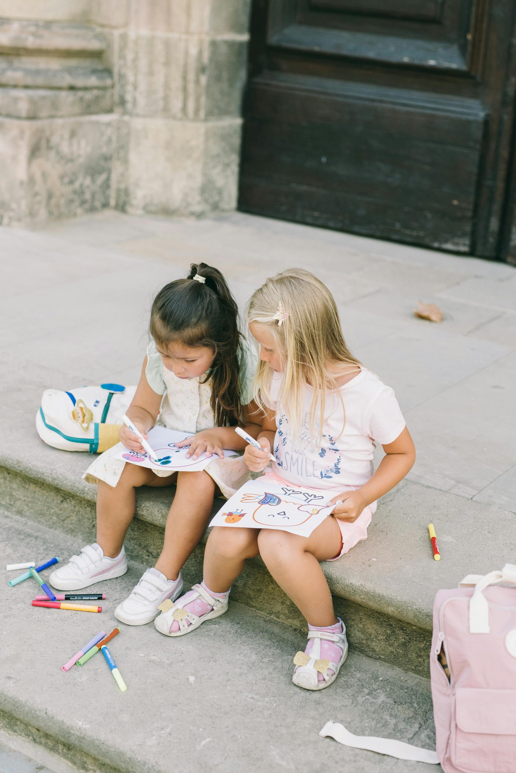 10 Easy Ways to Help Your Homeschooler Find Friends